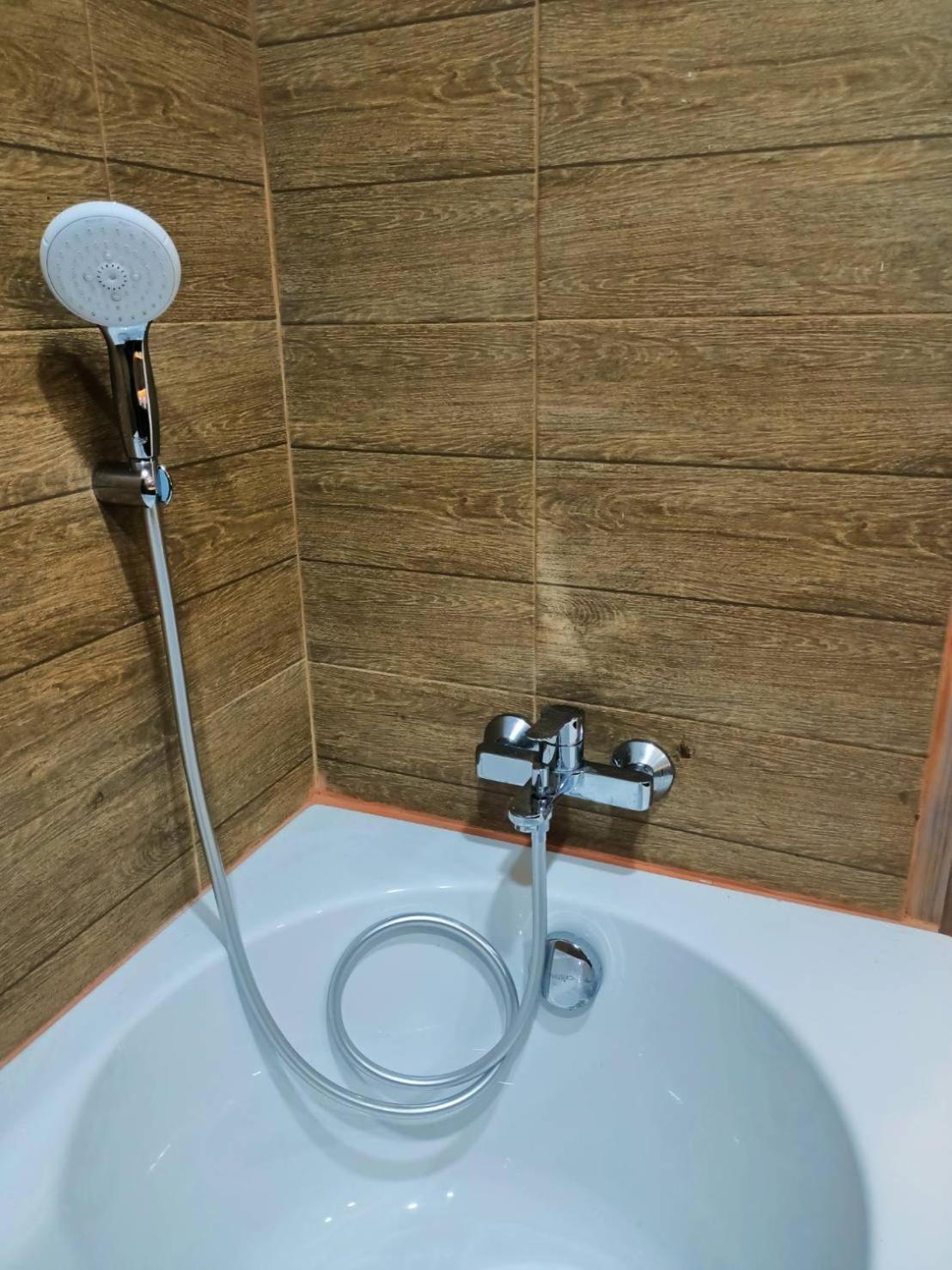 Mayflower Grande Suite Hotel Phitsanulok Exterior foto